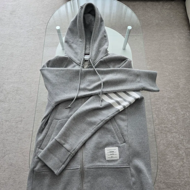 톰브라운 4사이즈 후드집업