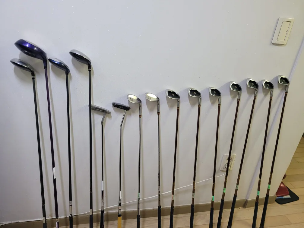 중고 남자 골프채 팝니다ㆍ풀셋트에 엣지2개퍼터2개 드려요~가격조절해드릴께요