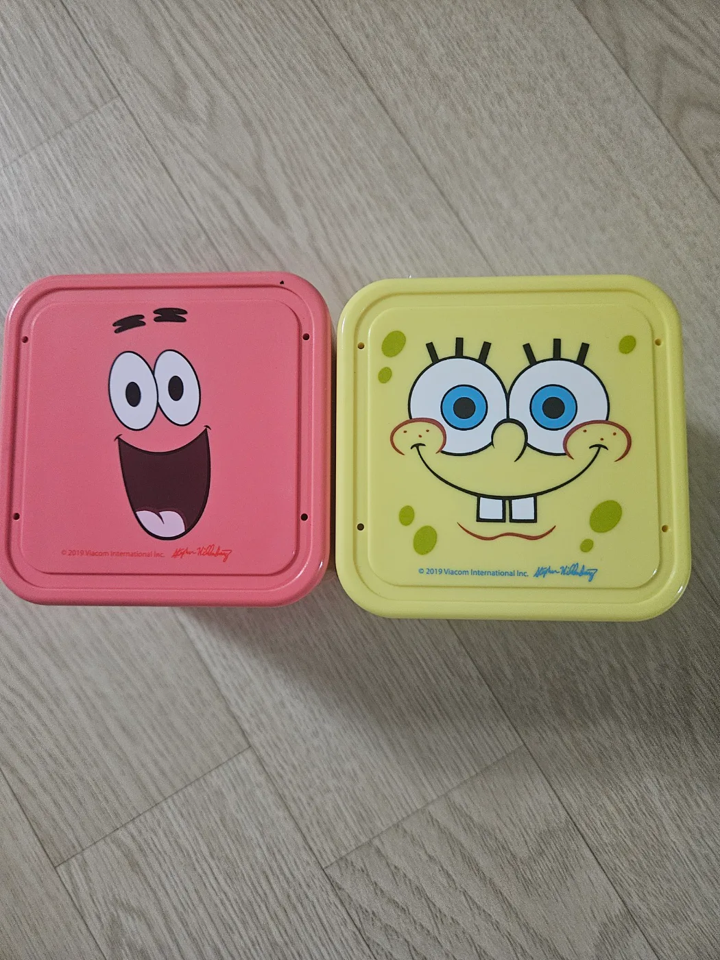 스폰지밥 미니 선풍기 2개