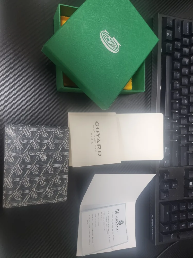 고야드 반지갑 중고 판매합니다