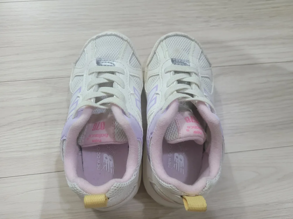 뉴발란스키즈 운동화 130