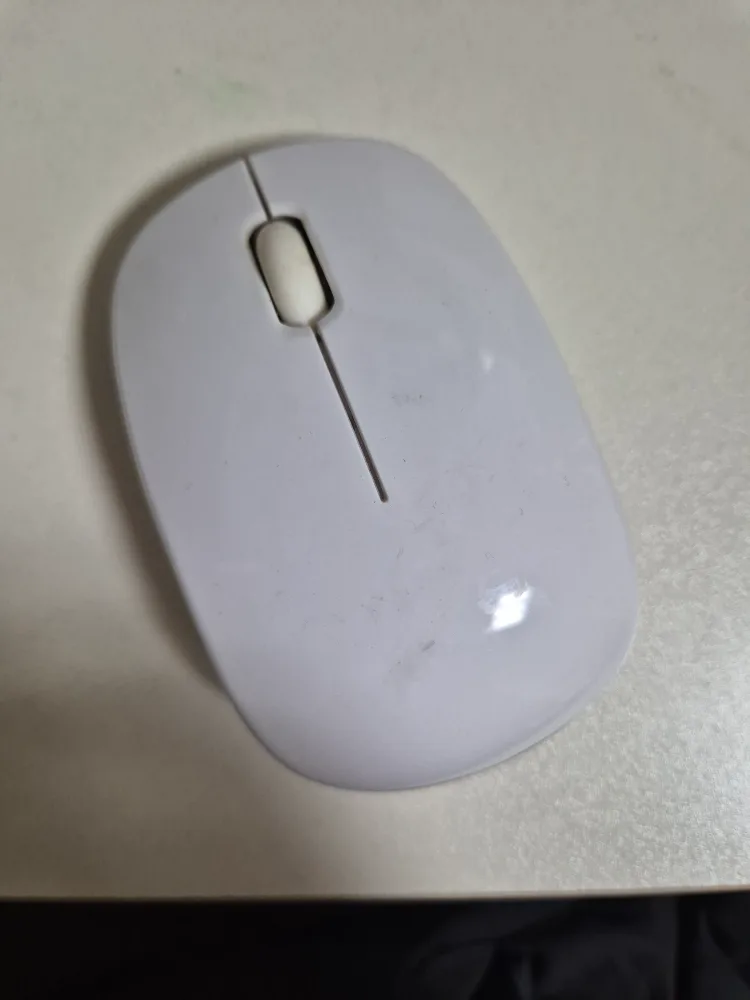 중고 무선 마우스 판매합니다.