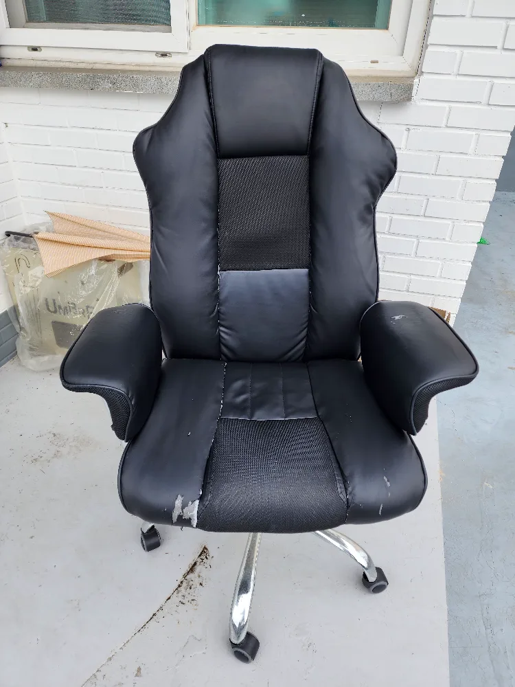 컴퓨터 의자 게이밍의자 중고 팝니다