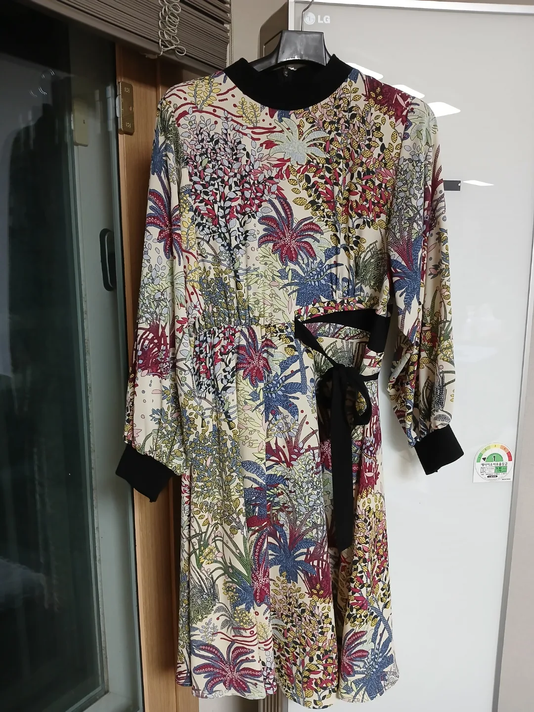 베스띠벨리 플라워 패턴 원피스