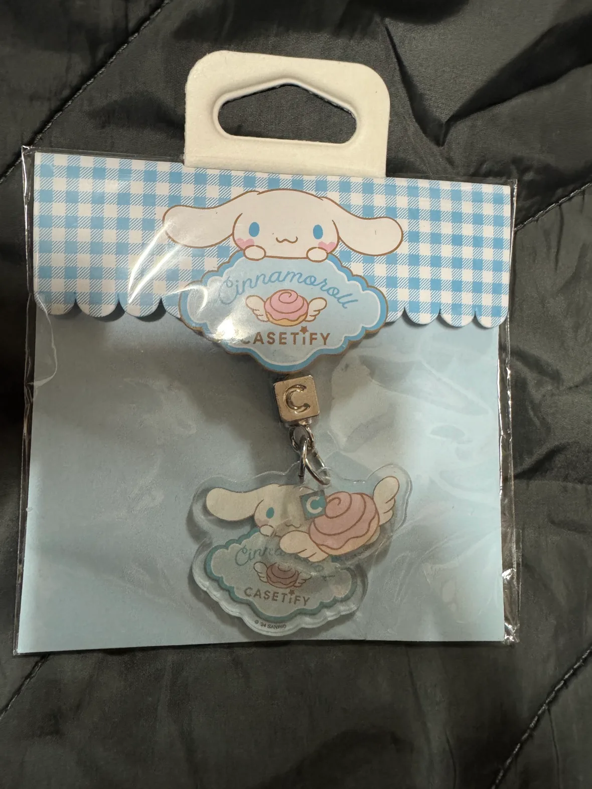 케이스티파이 시나모롤 폰체인