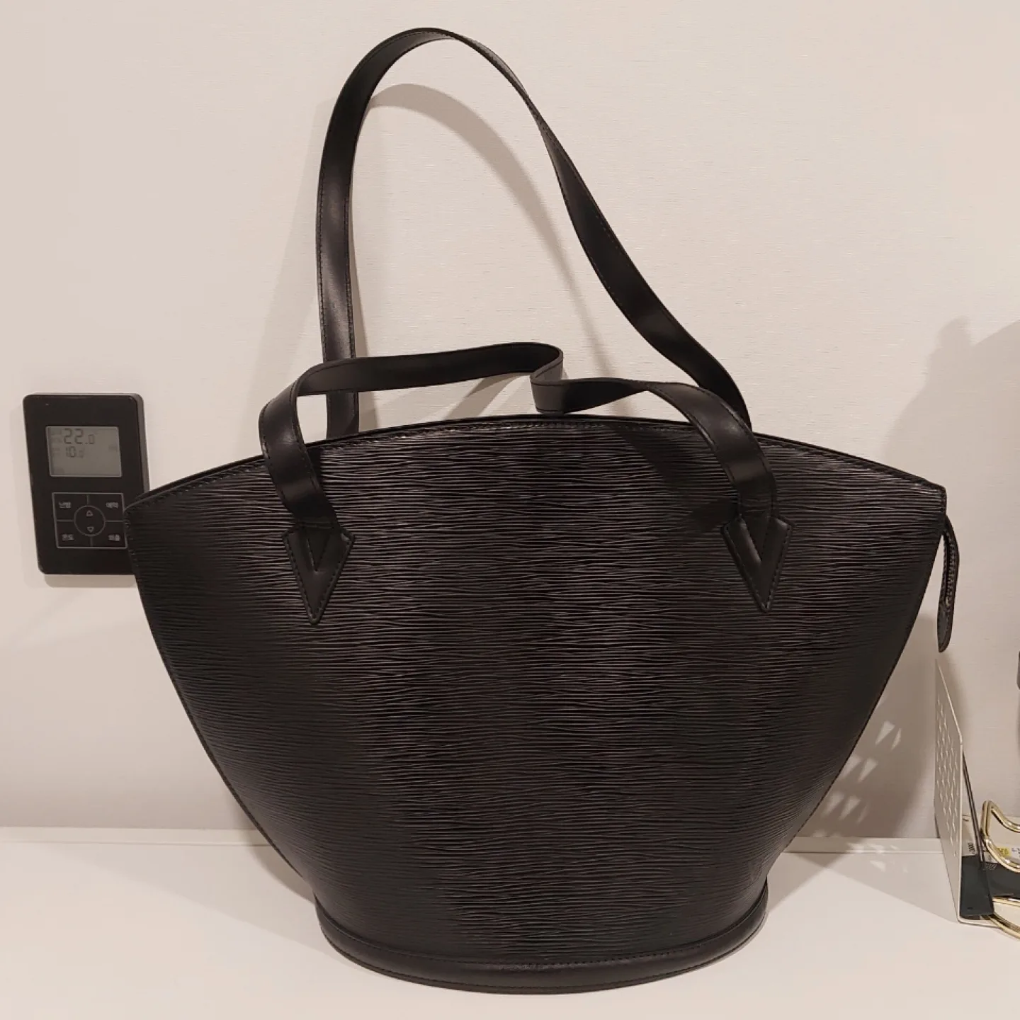 루이비똥 에삐 생작