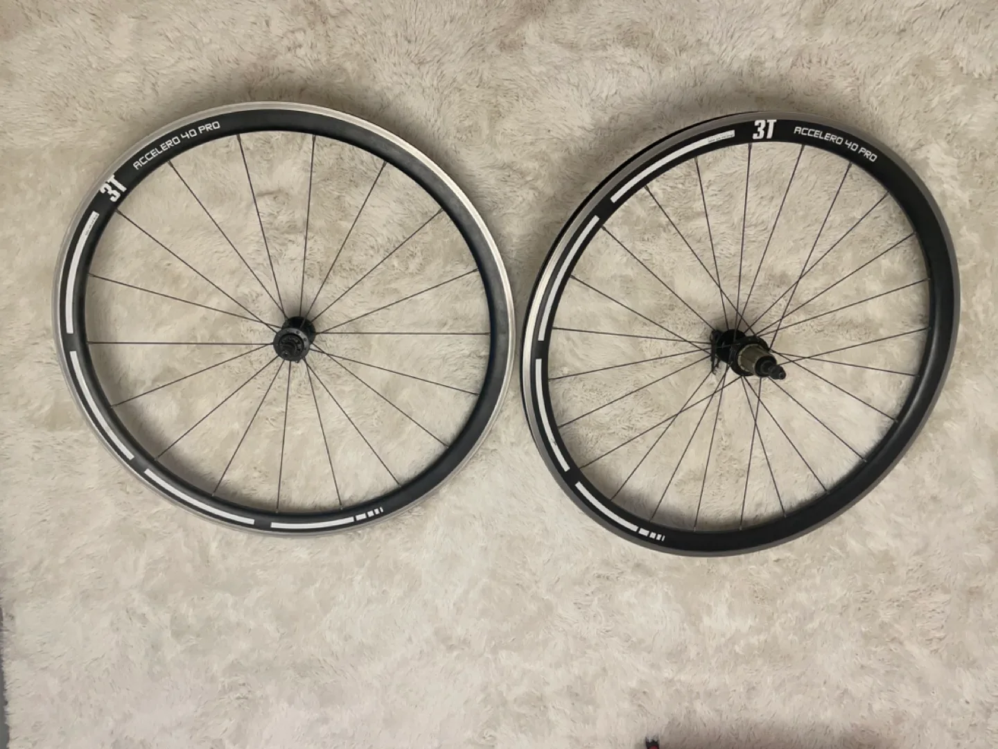 3T악셀로40프로 알루휠 팝니다