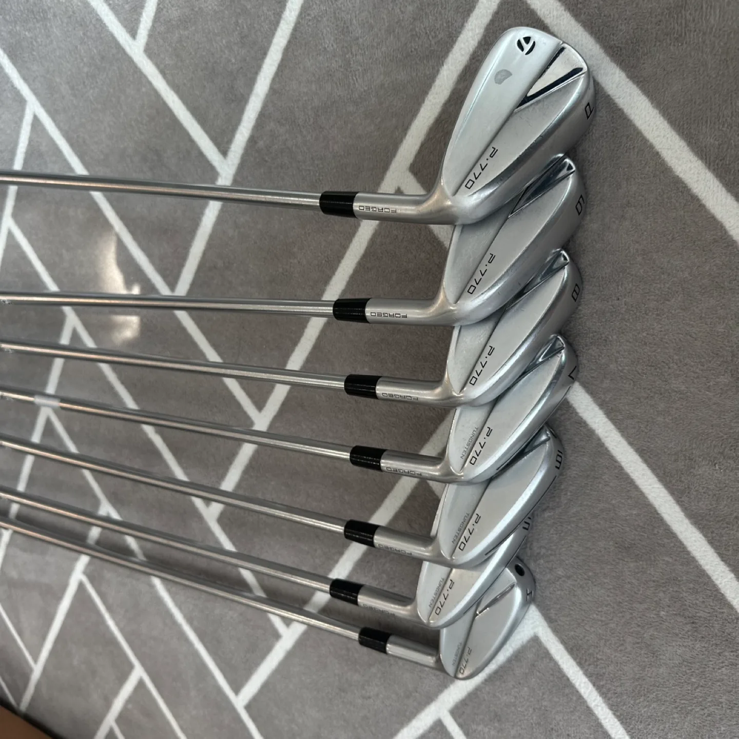 테일러메이드 P770 아이언 세트 중고 판매합니다.