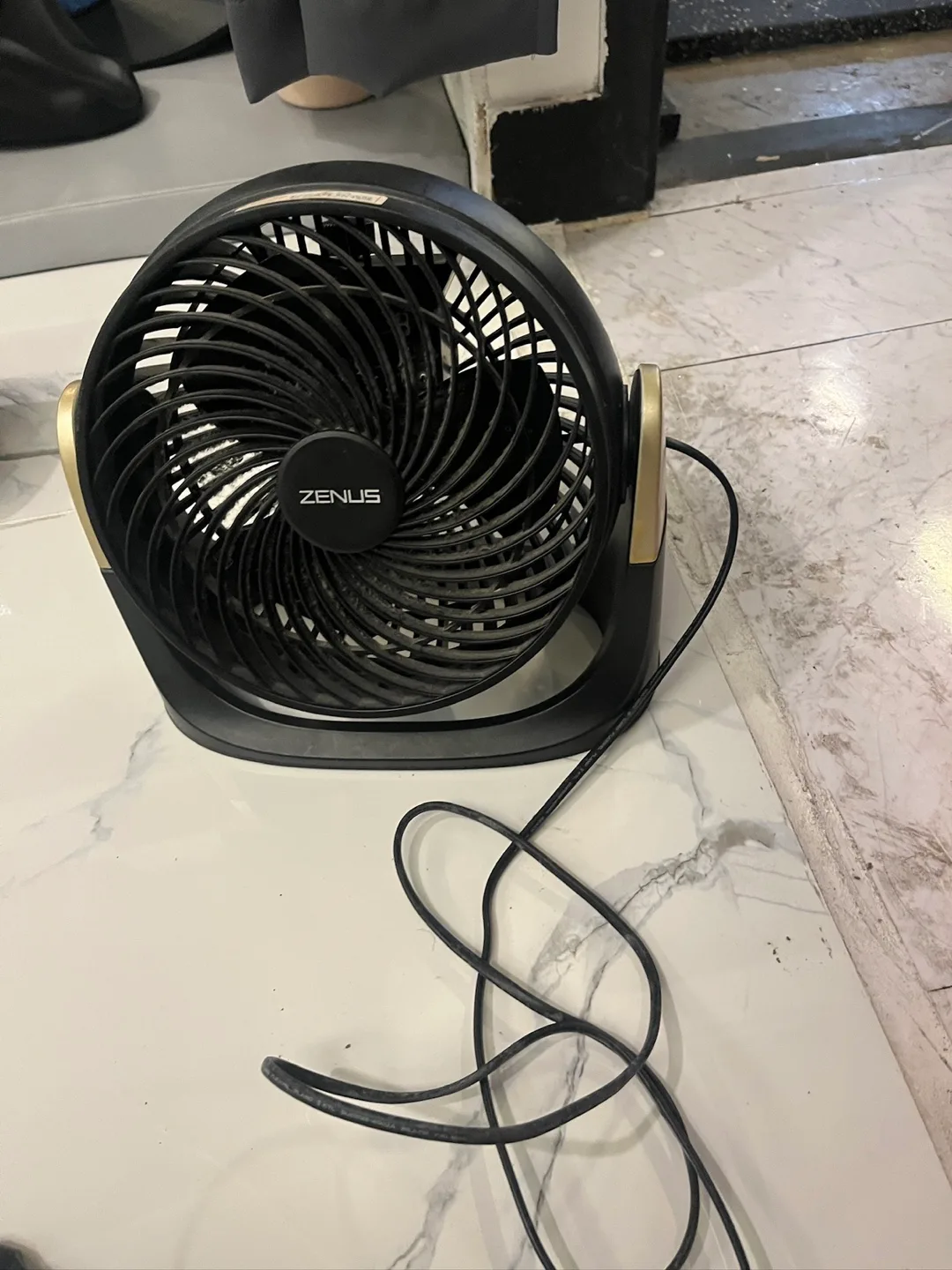 젠하우스 서큘레이터(선풍기) 2대 팝니다.