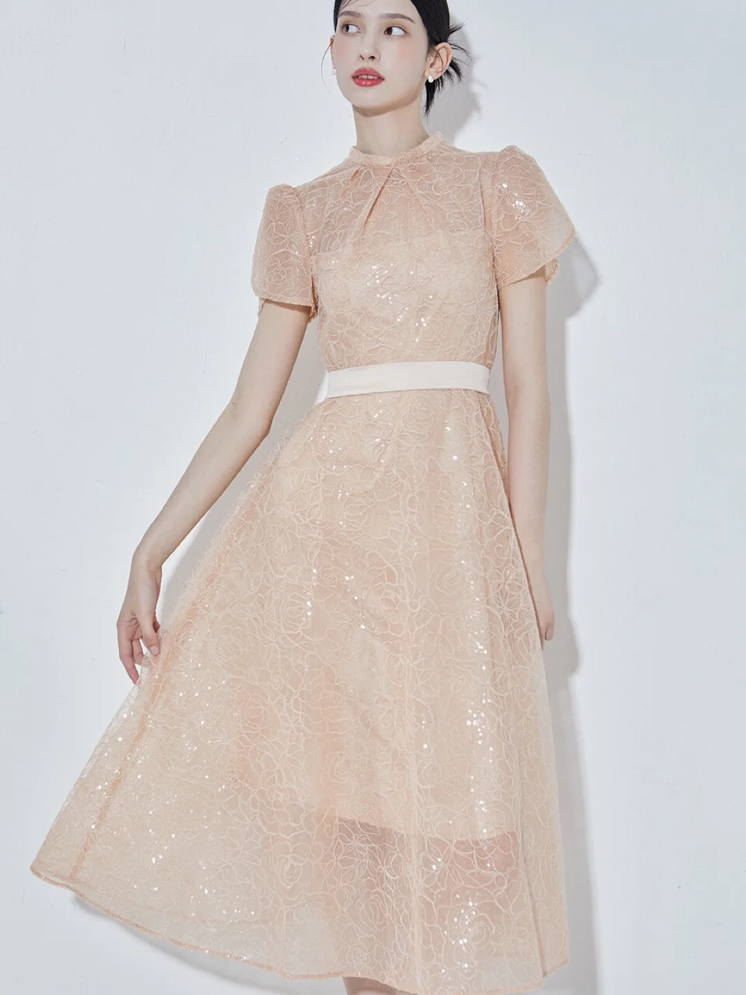 결혼식 피로연/돌잔치 드레스 이바나헬싱키 블루밍드레스 라이트베이지 34(S)사이즈 세탁완료