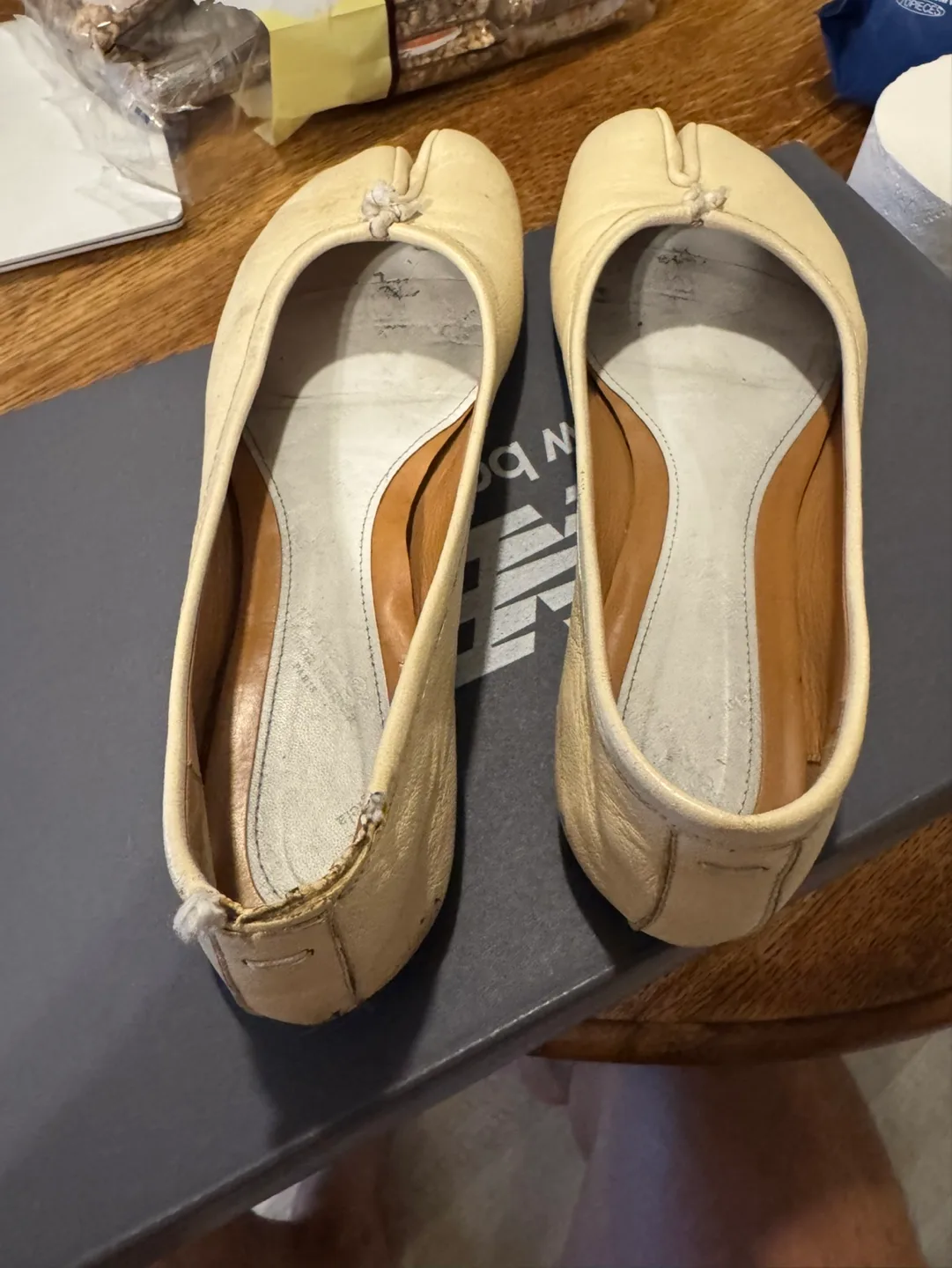 타비 마르지엘라 37 240