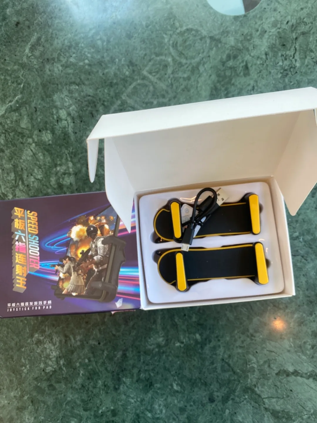 스마트폰 게임 조이스틱