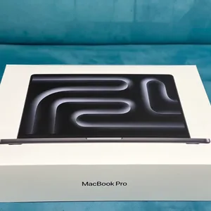 맥북프로 14 M4 16.512GB 미개봉 블랙
