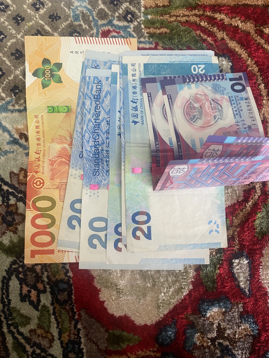 홍콩 달러 1140 판매합니다