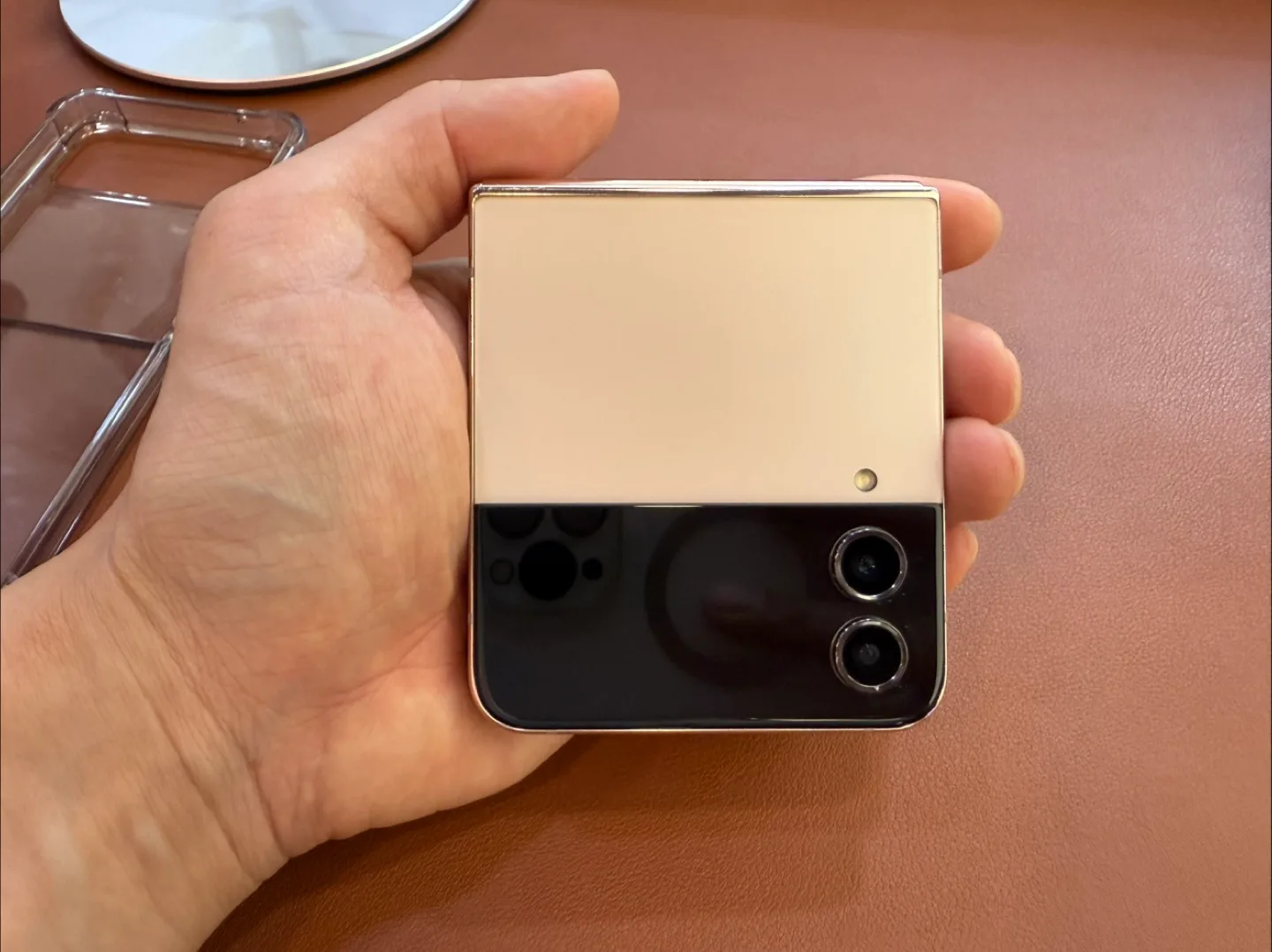 갤럭시 플립4 중고폰 팝니다.