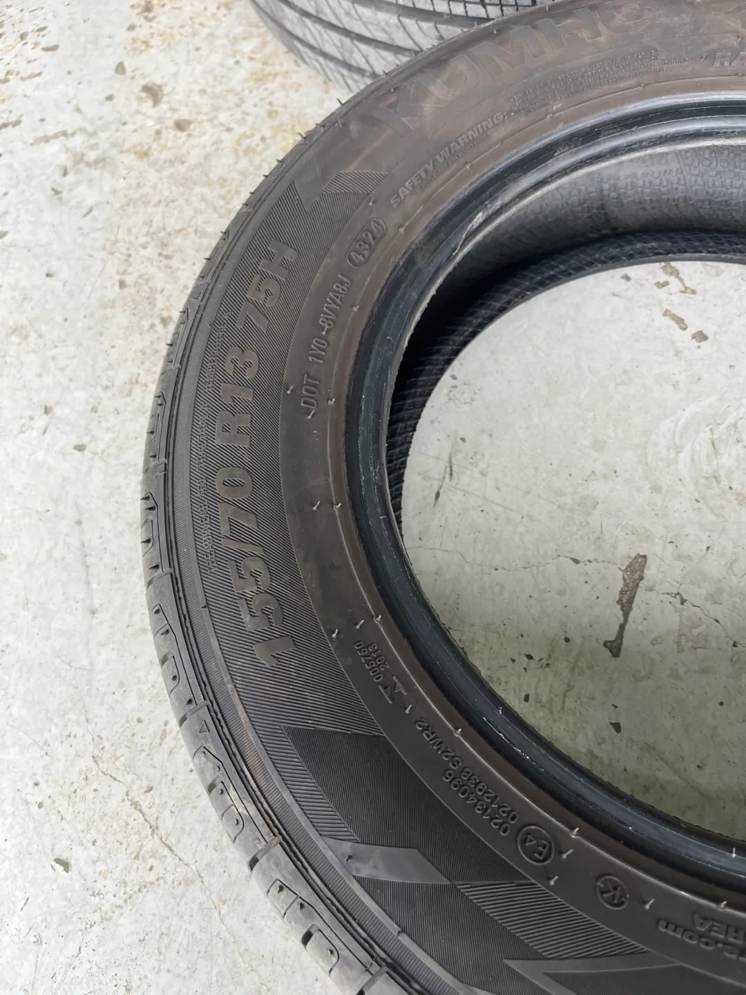 모닝 중고 타이어 2개 팝니다(3개월 3천키로)