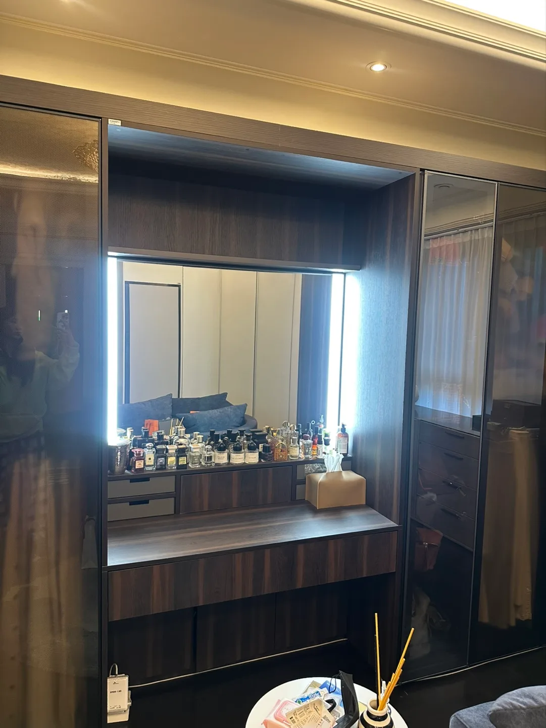 한샘 프리미엄 시그니처 서재 파우더장 화장대(현재250만원대 판매중)