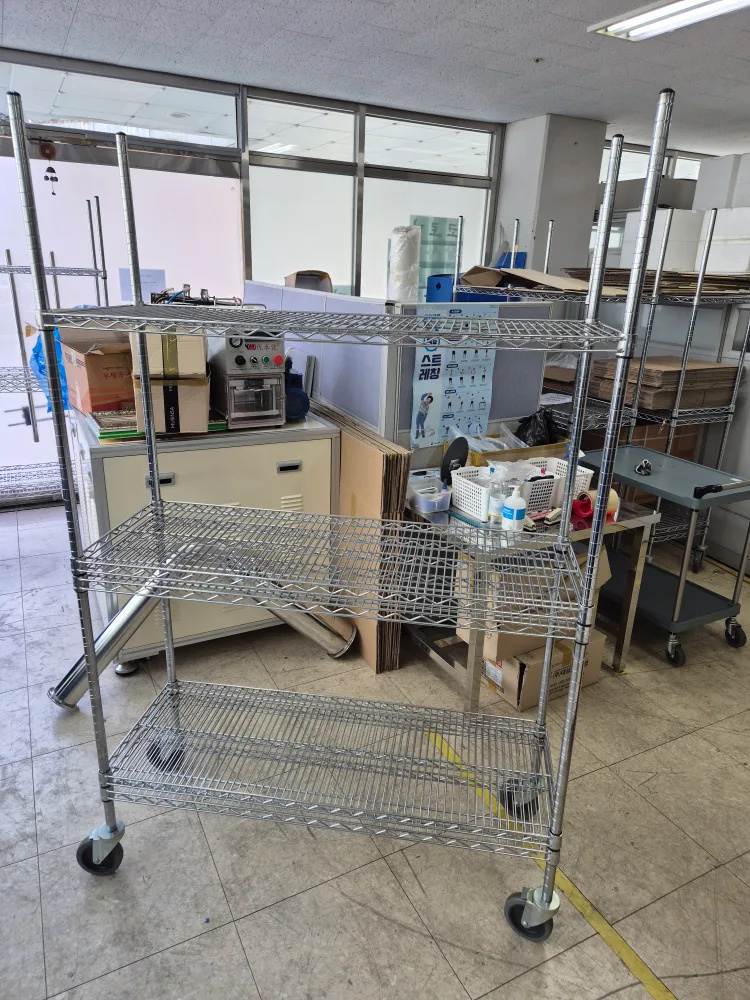 중고바퀴크기가 급이다른 5단 거치대 선반