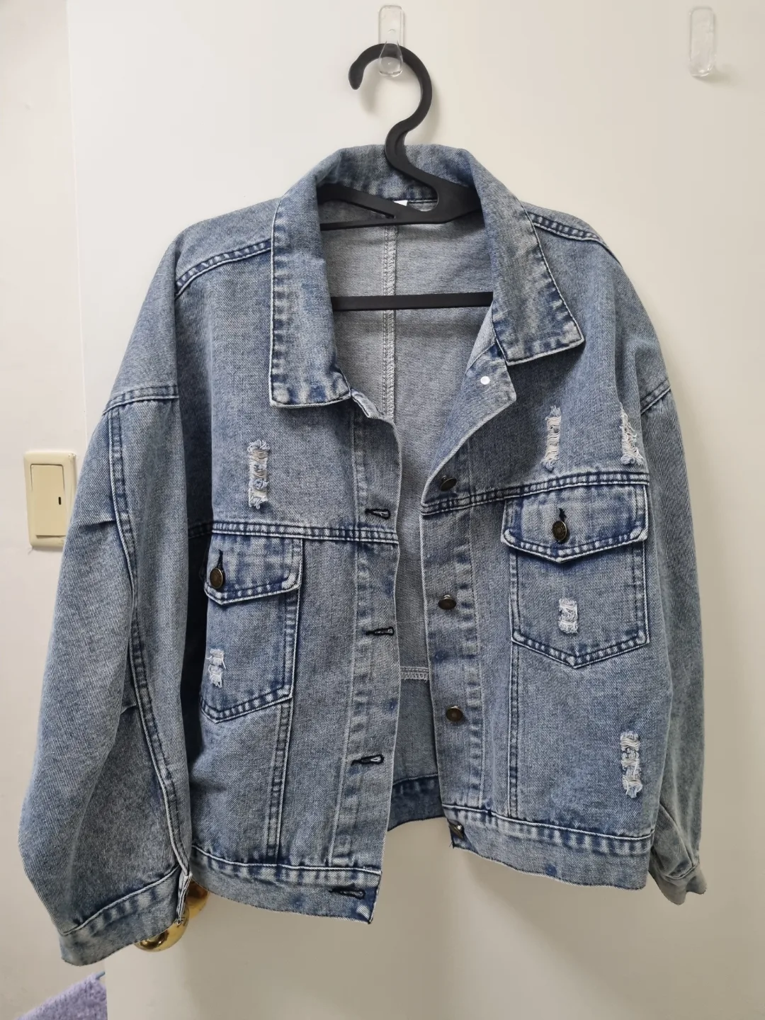 루즈핏 데님 자켓.