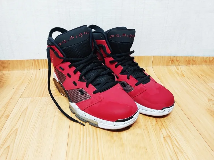 나이키 에어 조던 6-17-23 토로 중고 농구화 310mm