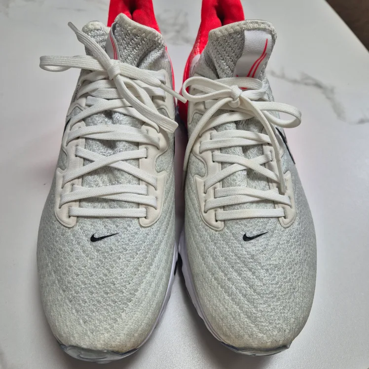 나이키 에어줌 인피니티 투어 골프화