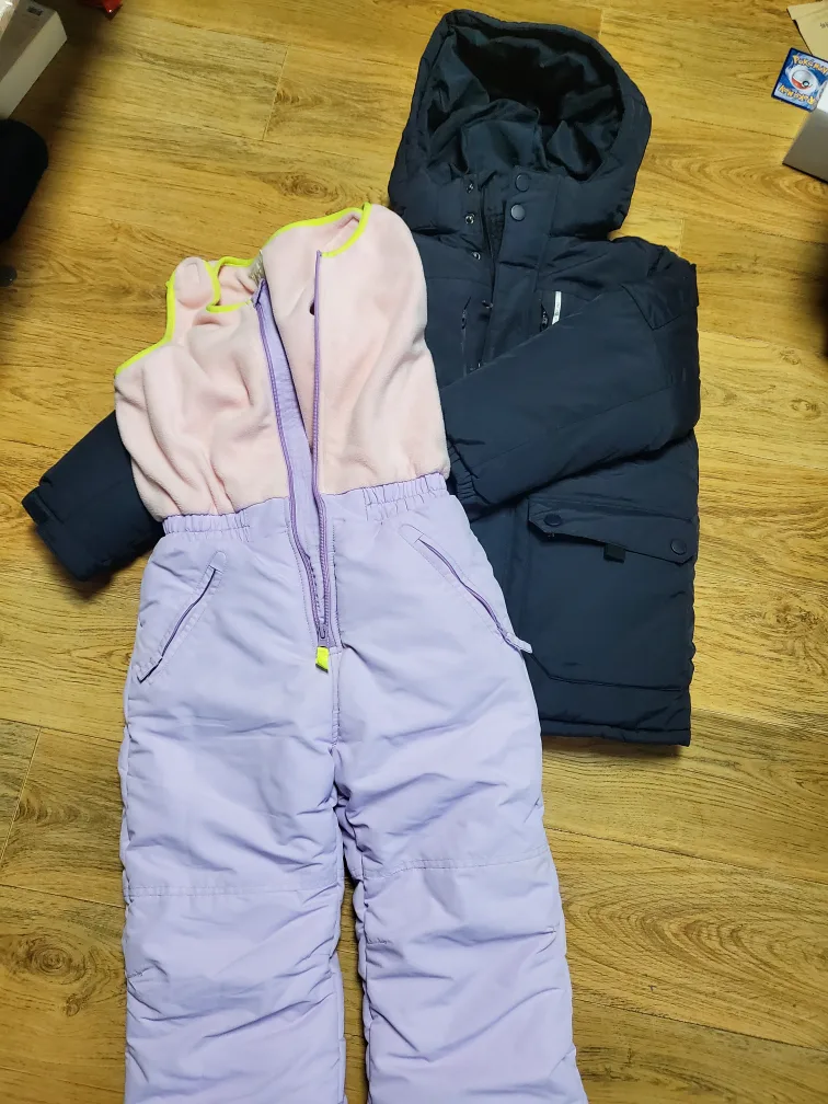 스키복 상하 140(하의판매완료) 상의만