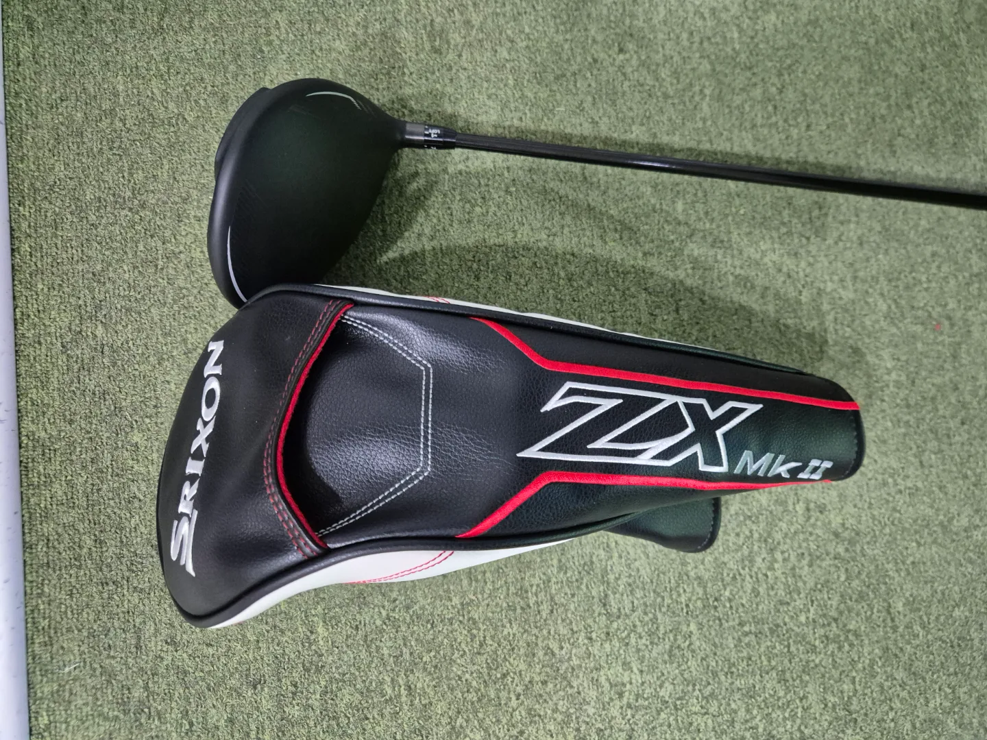 스릭슨 Zx7. mk2 tour ad cq5  커스텀 샤프트 드라이버 상태 깨끗한 중고  판매팝니다