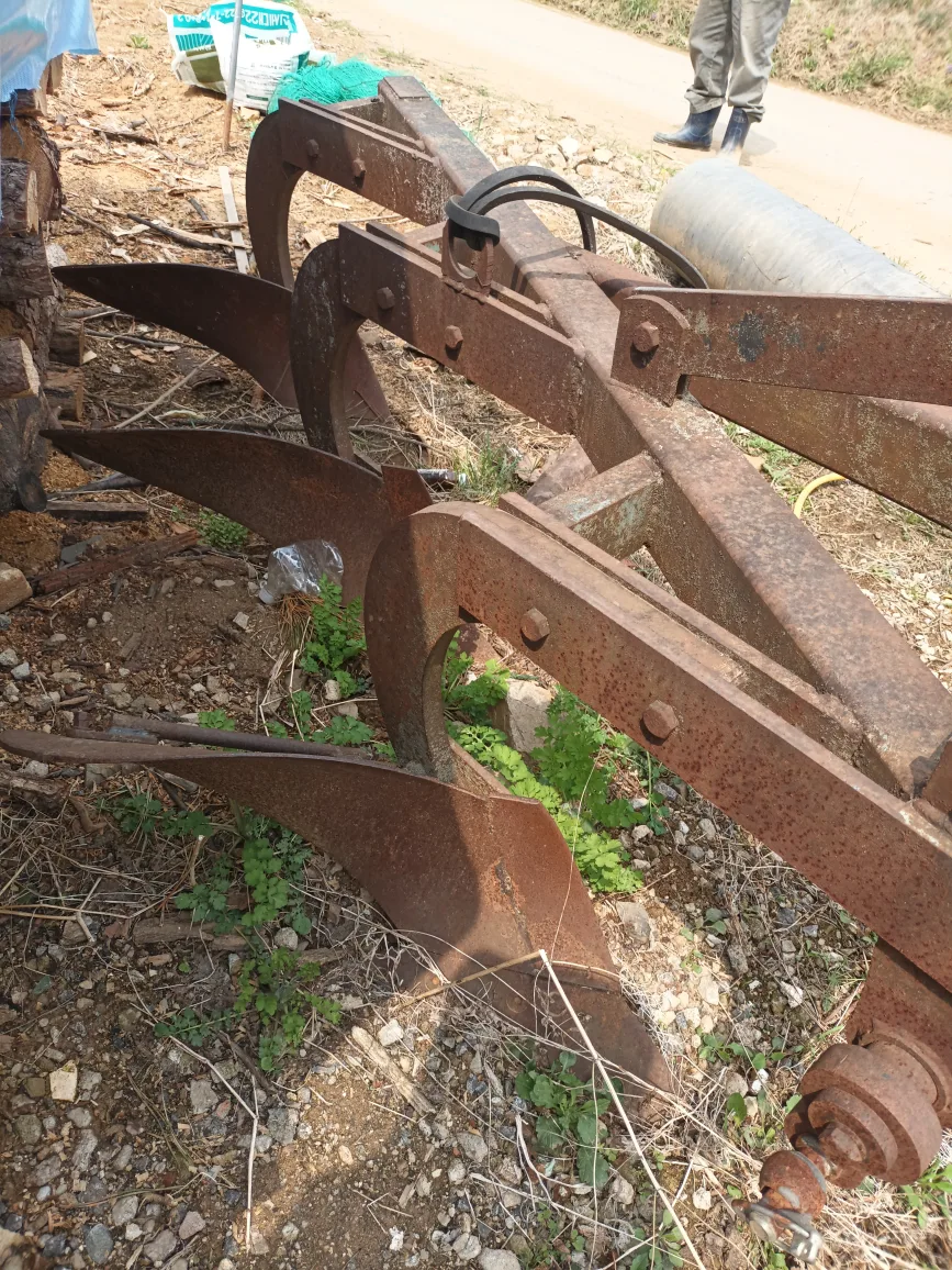 중고 트랙터 논 밭쟁기 2개