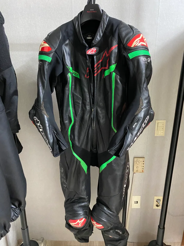 알파인스타즈 바이크슈트 팝니다