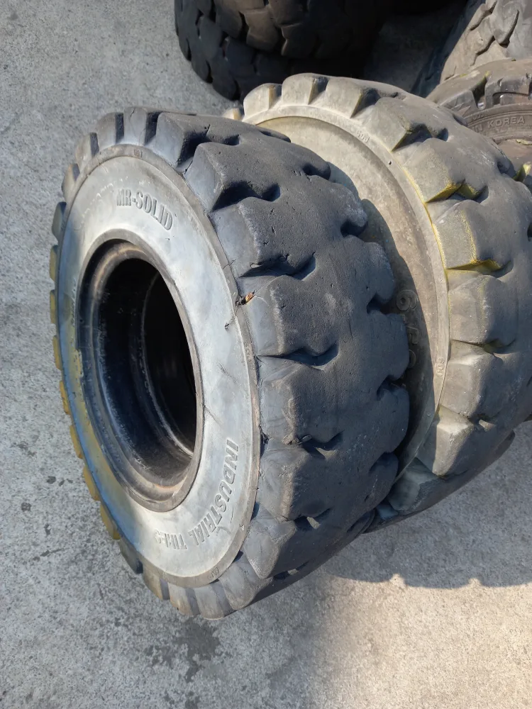 지게차 중고통타이어 싸게 6개 팝니다