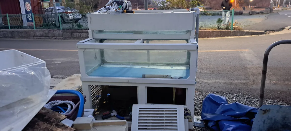 중고 수족관 판매(냉각기,브로아 포함)