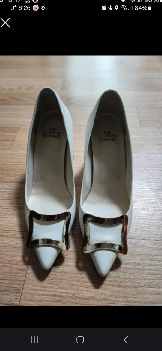 슈콤마보니 펌프스 235