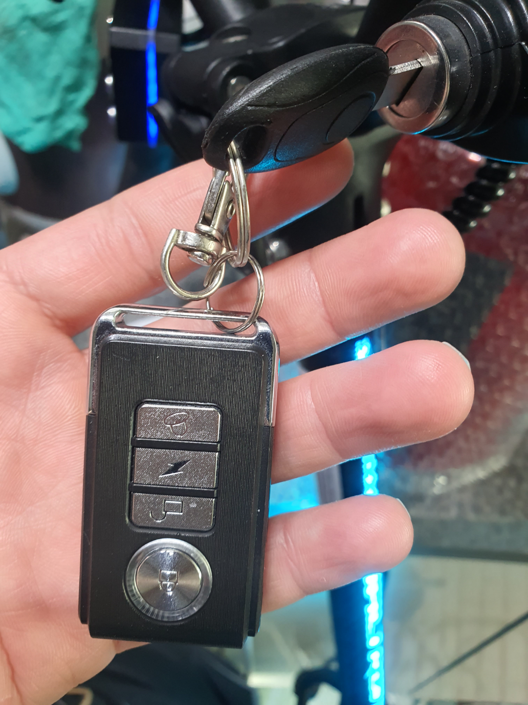 듀얼트론 스톰 LTD