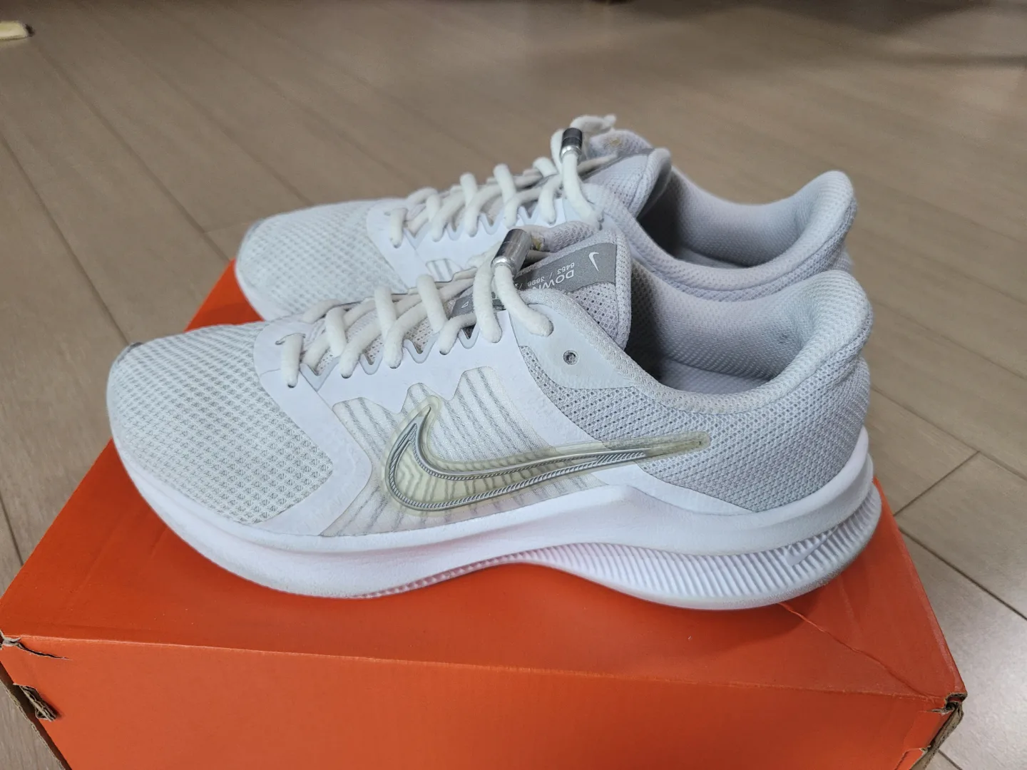 (중고) 나이키 운동화 (225m)