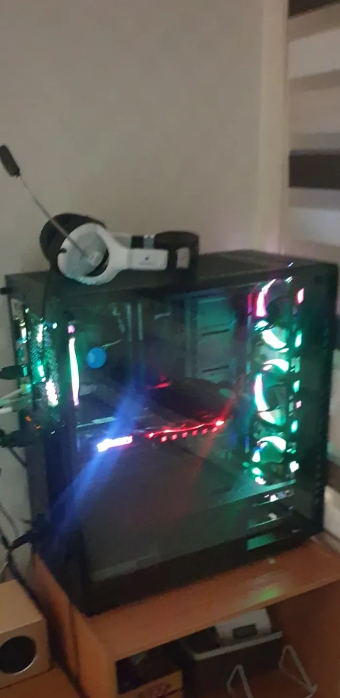 컴퓨터팝니다 i7 8700