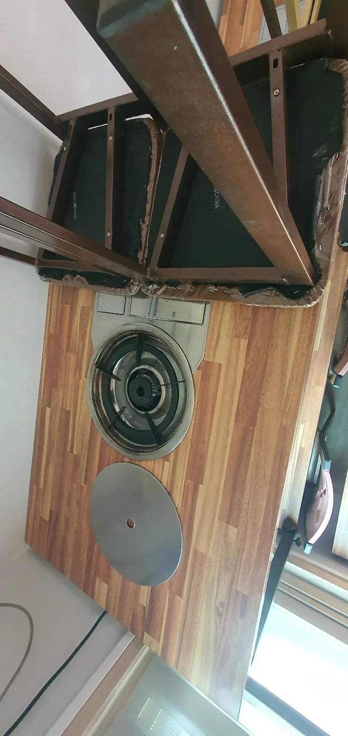 (중고)4인 버너테이블 의자 의자4개 세트