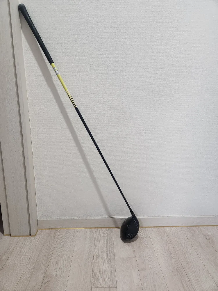 타이틀리스트 드라이버 915D2 9.5 Tour AD 6S 중고 판매합니다