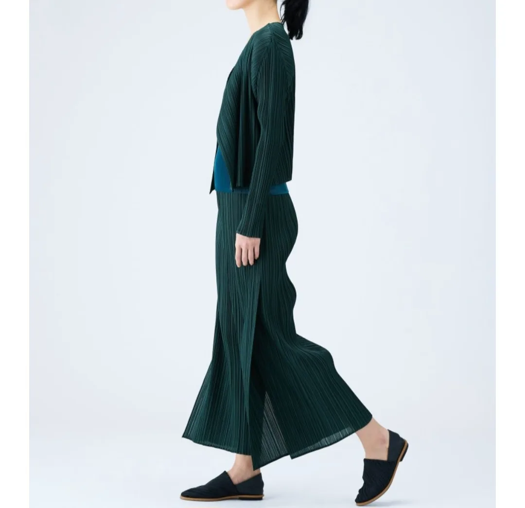 플리츠플리즈 23년 7월 먼슬리 와이드 슬릿팬츠 블랙 3사이즈