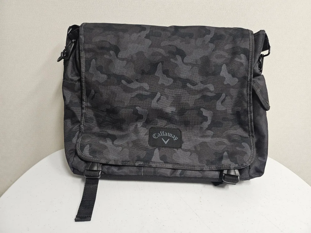 캘러웨이 카모 메신저백