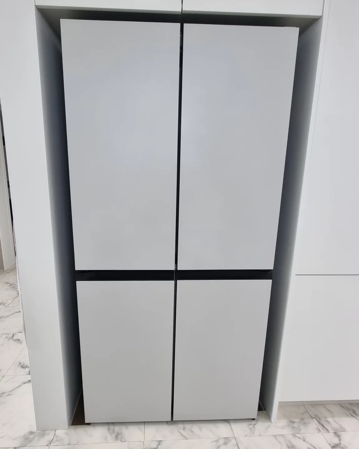 삼성 비스포크 키친핏 4도어 패널 중고 (코타화이트) 4장 세트