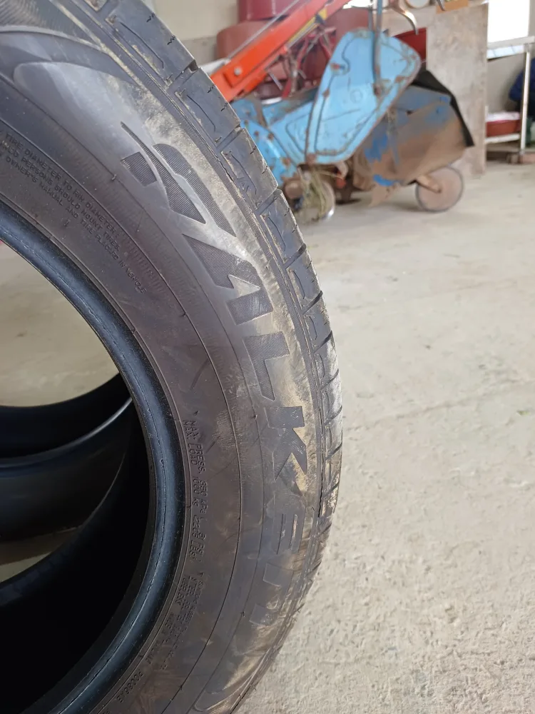 팔켄중고타이어 두짝금호크루젠hp512짝팝니다! 255 60  18