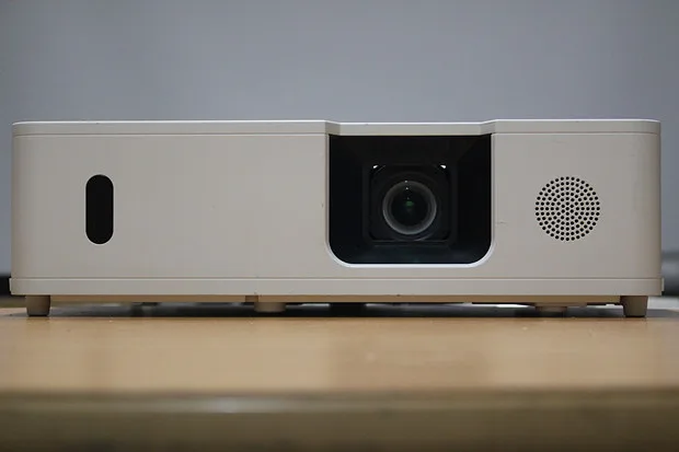 히타치 5800안시  새램프 중고빔프로젝터