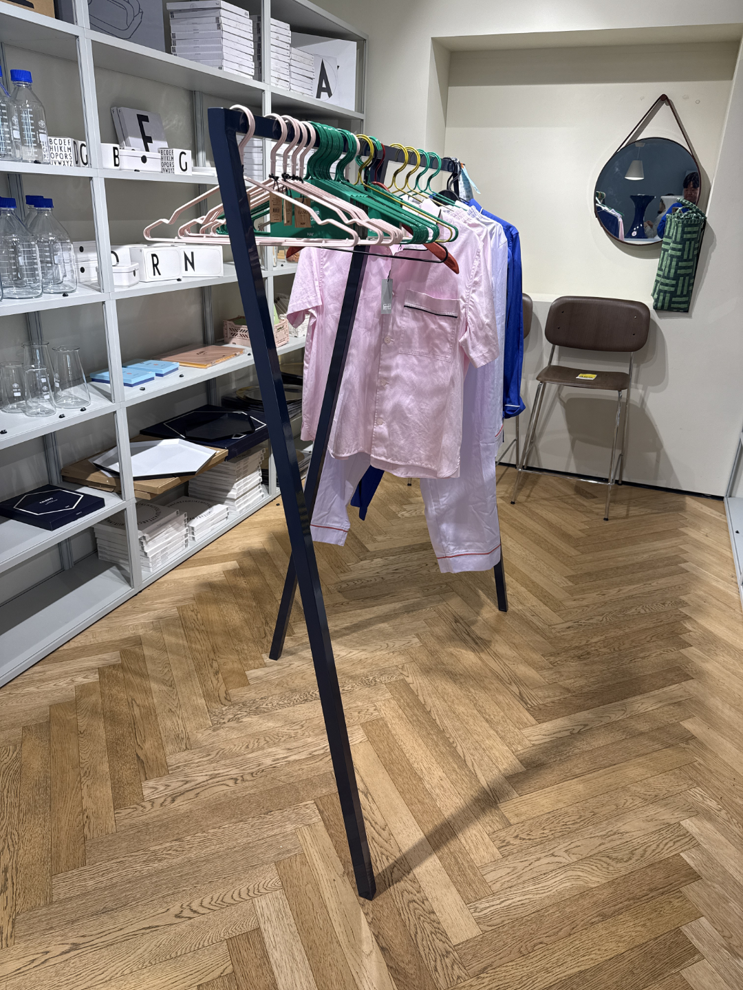HAY loop stand wardrobe 옷걸이 행거 | 가구/인테리어 | 당근 중고거래