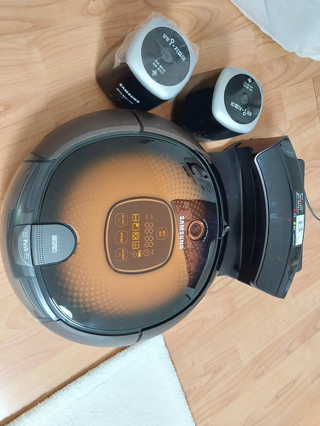 삼성로봇청소기 팝니다