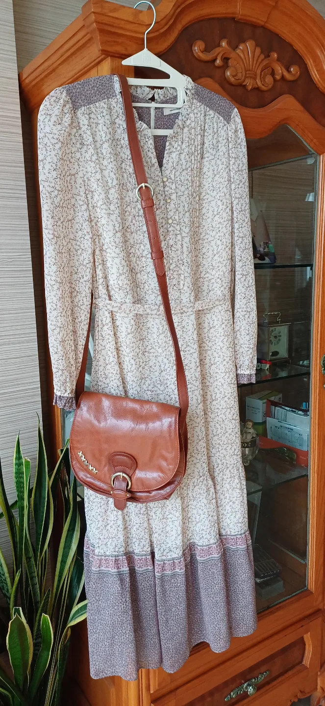 래들리런던 빈티지 가죽크로스백 깨끗