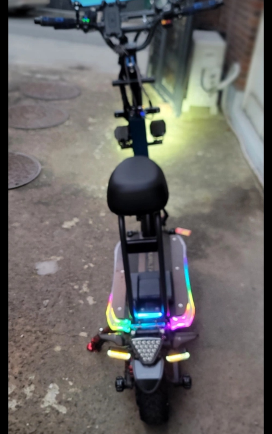 듀얼트론 전동킥보드 팝니다