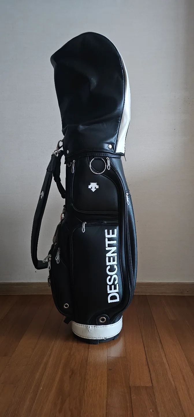 데상트 골프가방