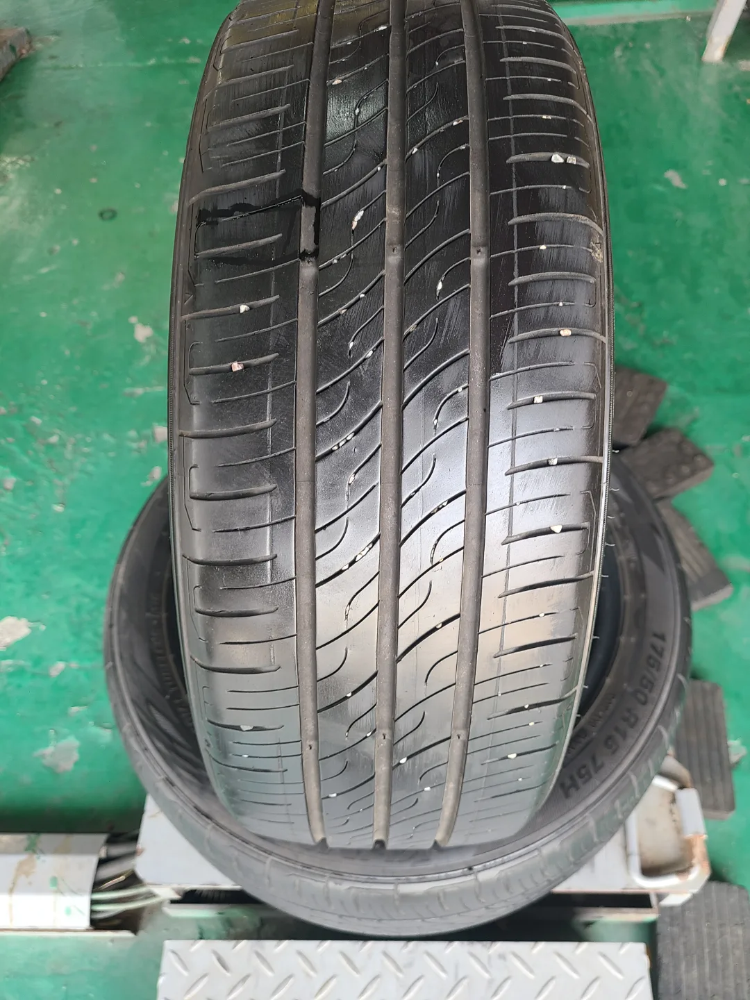 중고타이어  175 50 15 두개