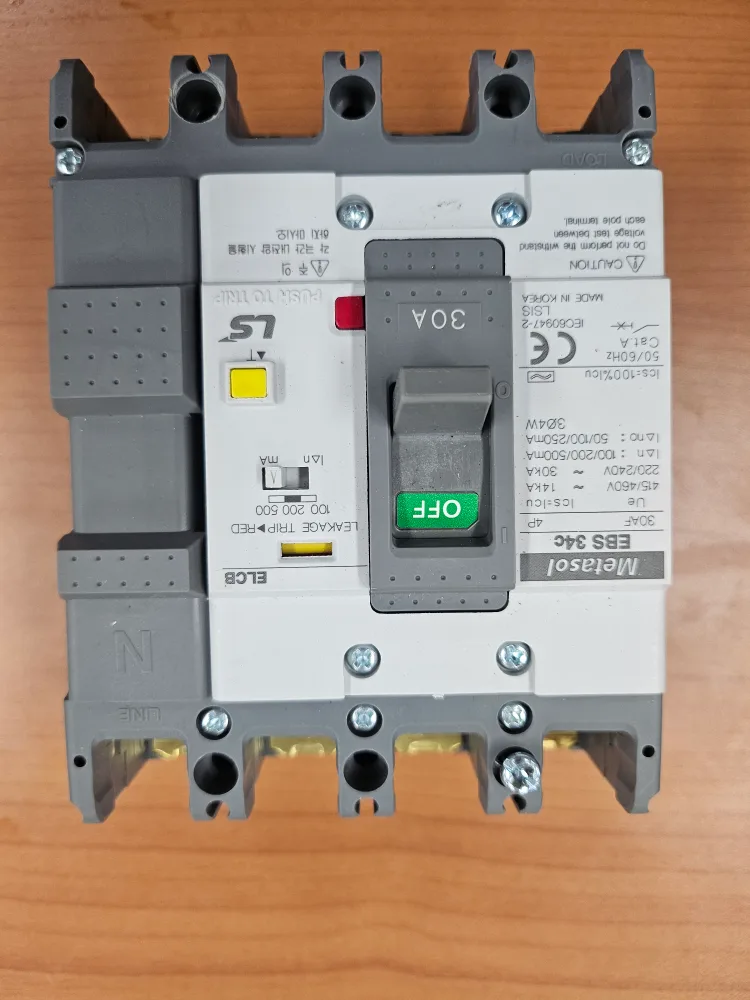 LS산전 EBS34C 30A누전차단기 중고 판매합니다.