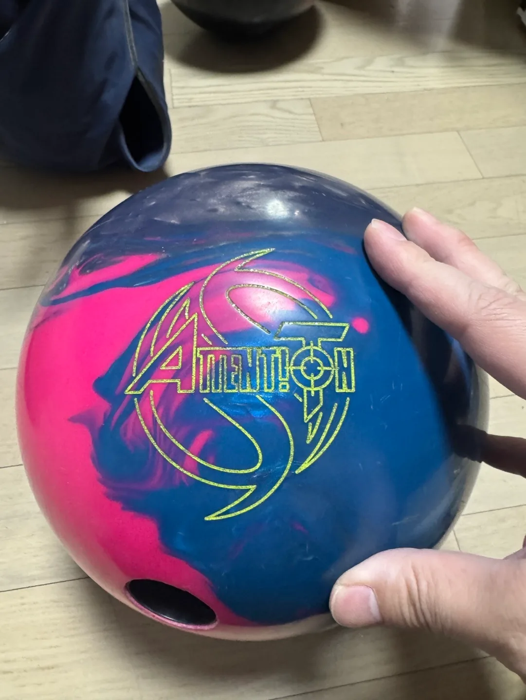 14파운드 어텐션T 중고 볼링공 판매